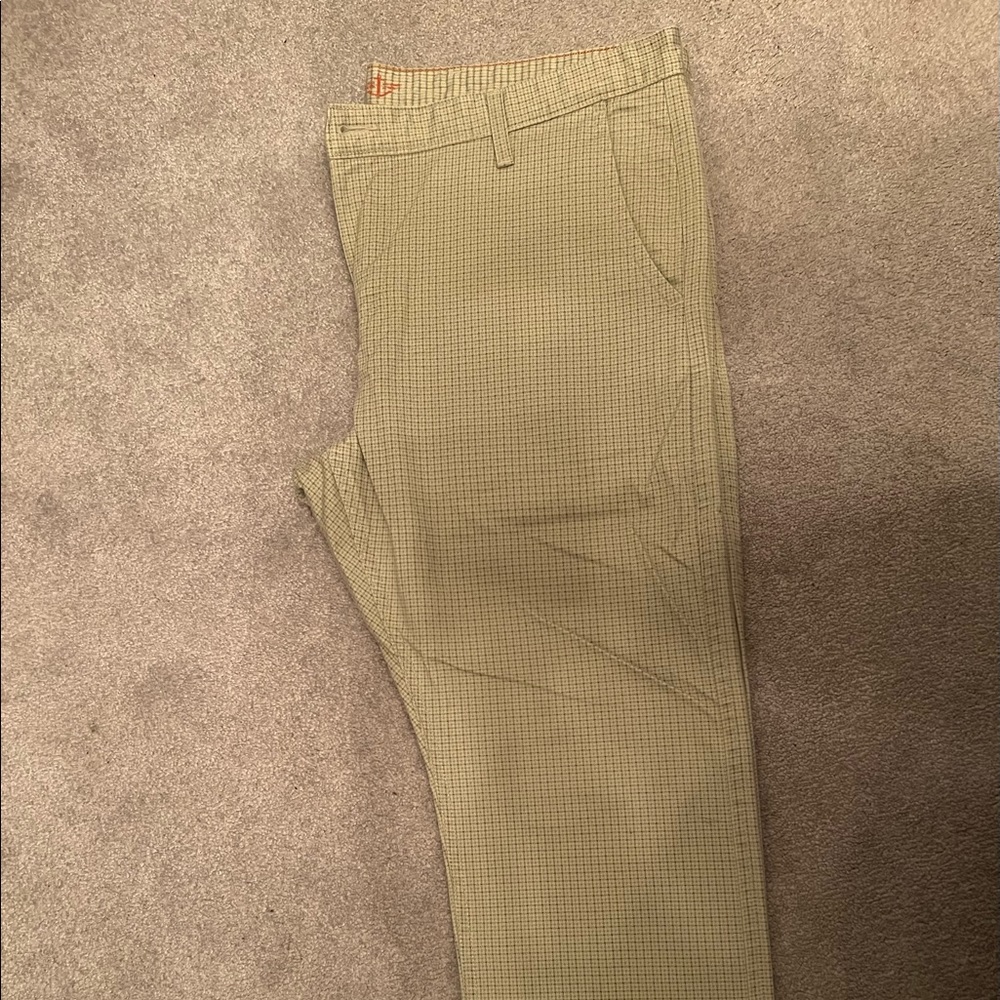 Dockers men khakis, size 38